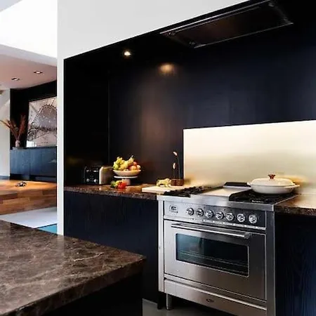 Villa Luxury Retreat In The Heart Of Holland's Tulip Fields, Beaches & Dunes