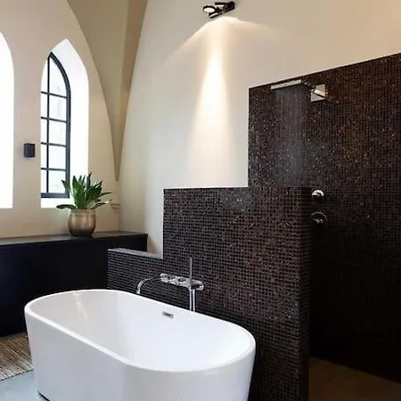 Luxury Retreat In The Heart Of Holland's Tulip Fields, Beaches & Dunes Villa *
